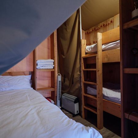Sunset Retreats Safari Tent Ombersley Zewnętrze zdjęcie