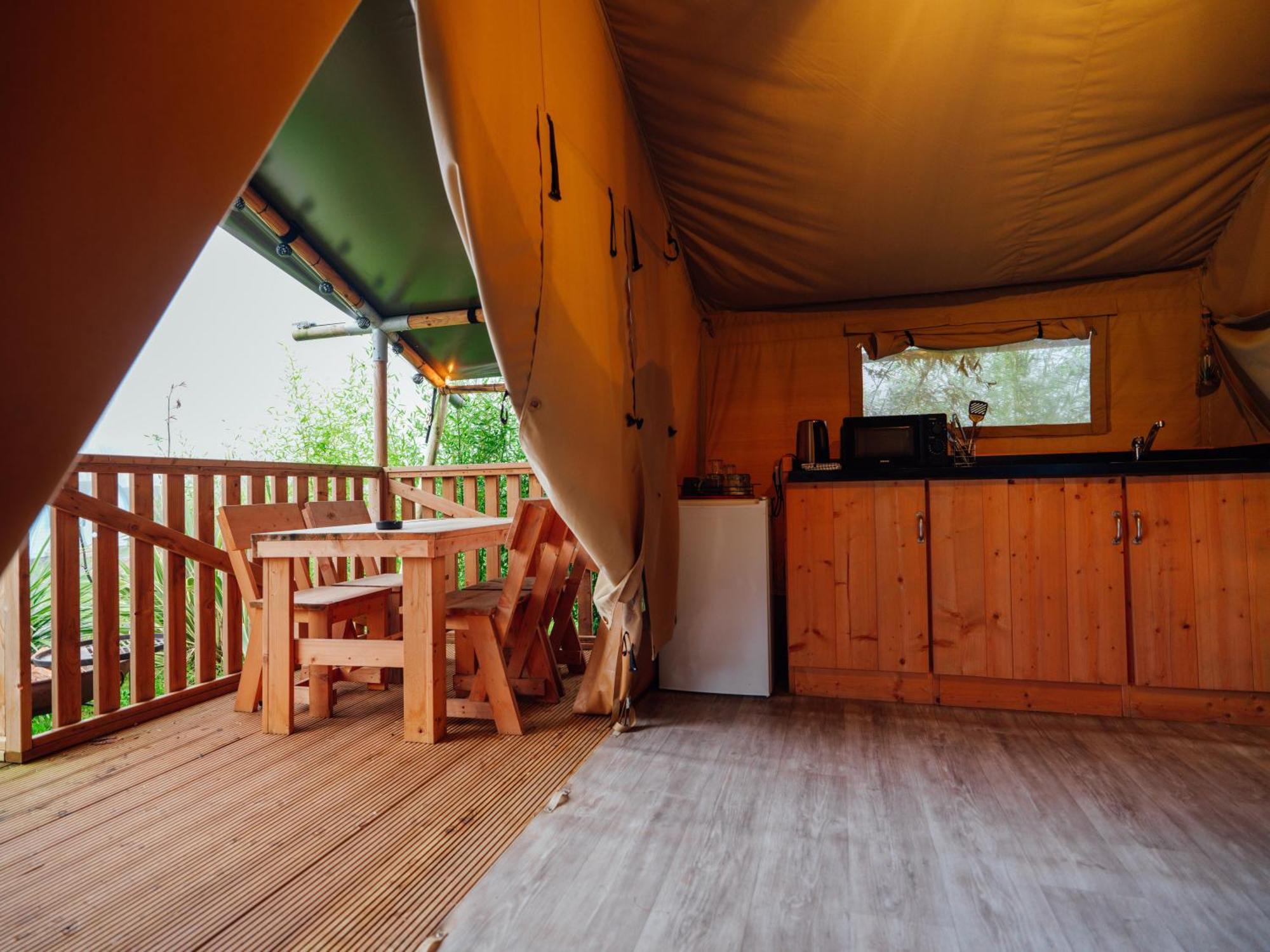 Sunset Retreats Safari Tent Ombersley Zewnętrze zdjęcie