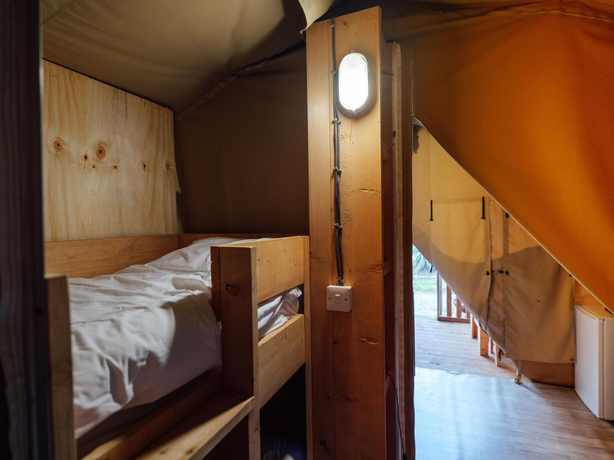 Sunset Retreats Safari Tent Ombersley Zewnętrze zdjęcie